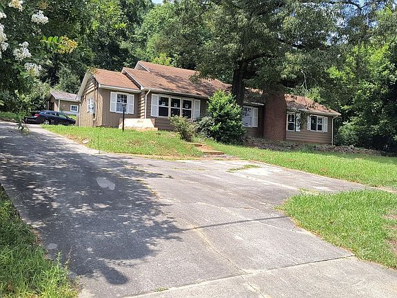 4th image of 1202 Park Ave