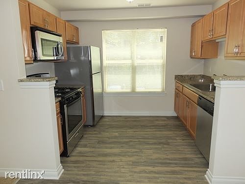 1st image of 4032 Cloverlane Dr