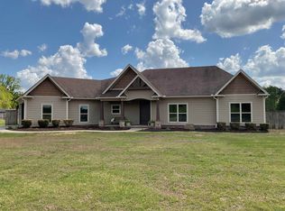 175 Vernon Harvey Rd, Beebe, AR 72012