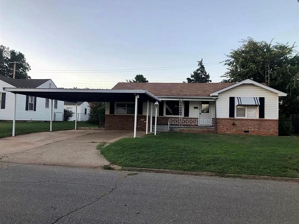 1st image of 1419 Pine Ave