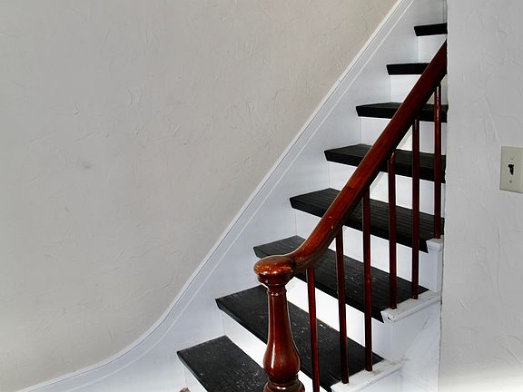 2nd image of 17 Hanover St