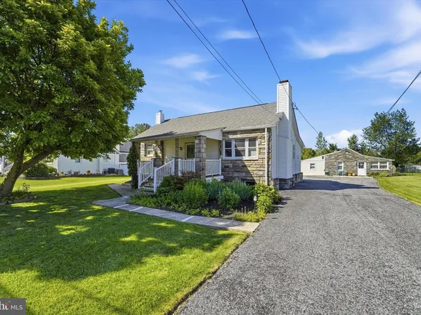 4836 Greenwood St, Brookhaven, PA 19015