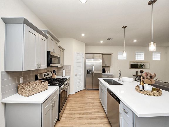 2nd image of 14967 Eagle Feather Dr