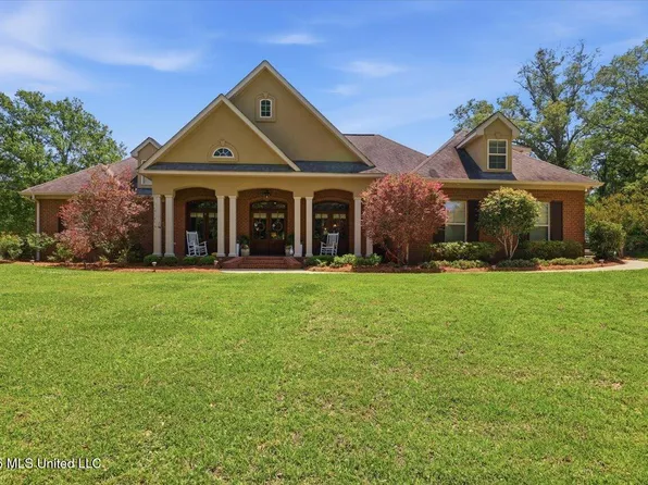 50 Bellewood Dr, Clinton, MS 39056