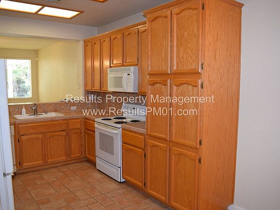 3rd image of 1683 Blanchard Dr