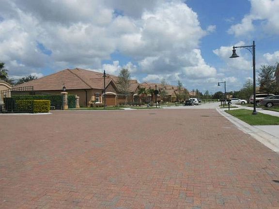 2nd image of 10778 Belfry Cir