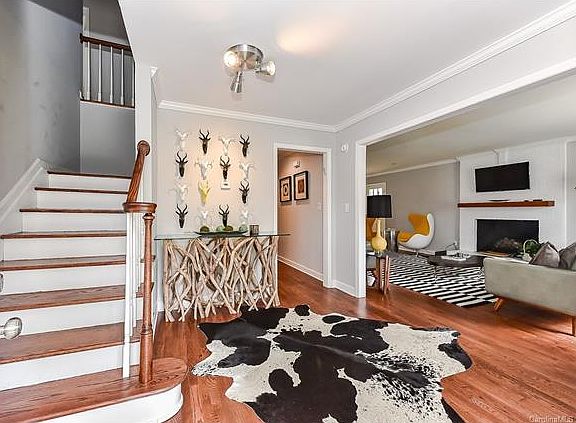 3rd image of 5627 Lansing Dr