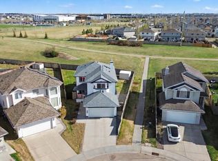 3203 23rd St NW, Edmonton, AB T6T2A9