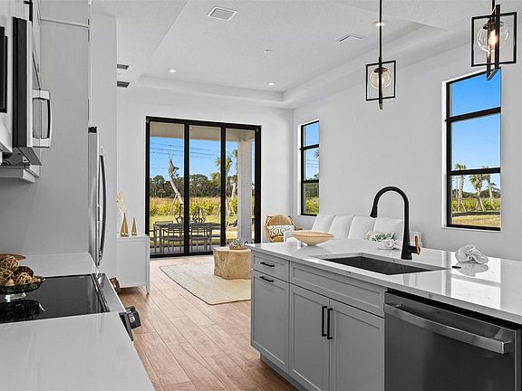 7th image of this home