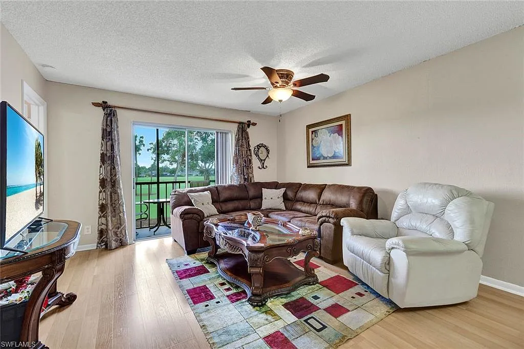 2 bed, 2.0 bath, 800 sqft, $2,495 — Photo 4