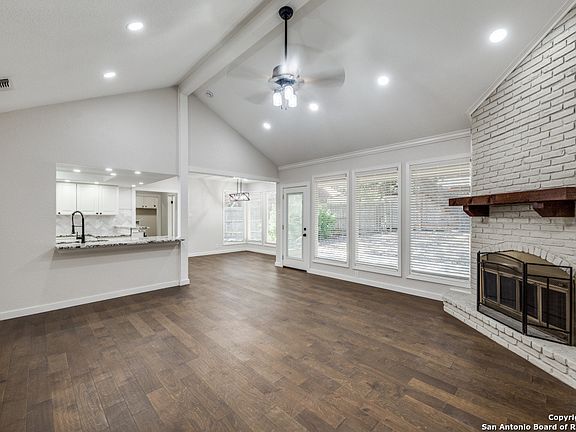 5th image of 12815 Chateau Forest