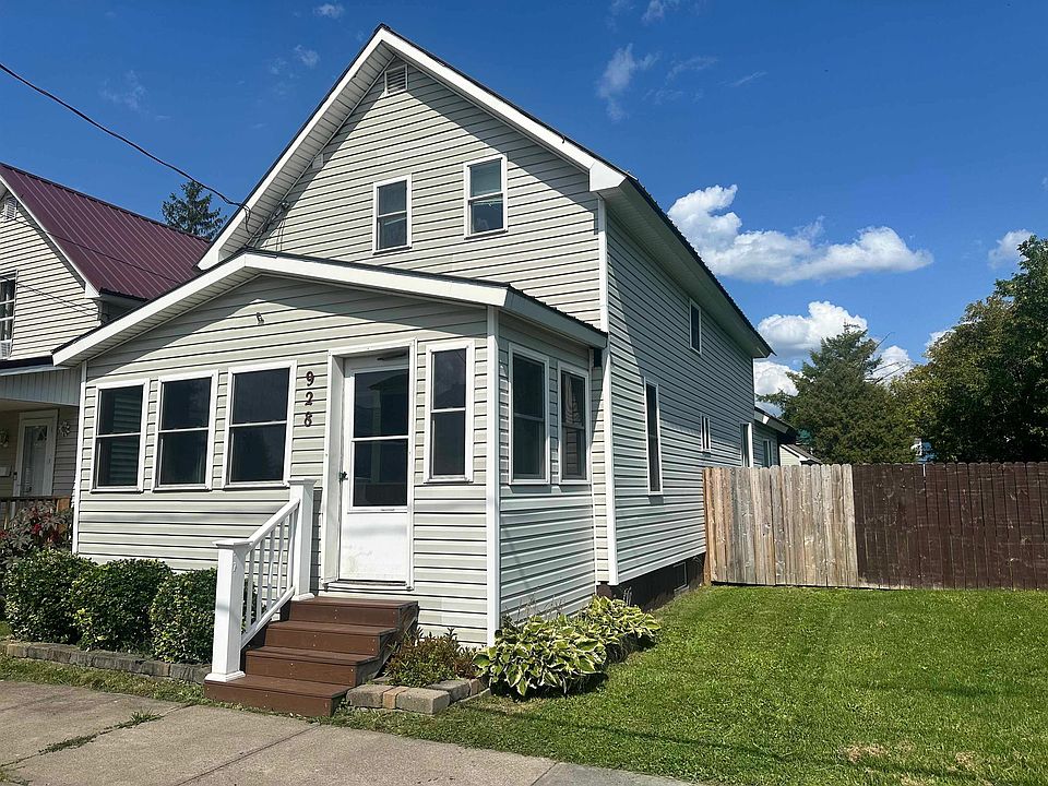 1st image of 928 Franklin St