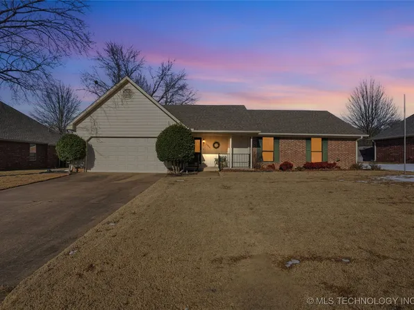 3208 Club St, Claremore, OK 74019