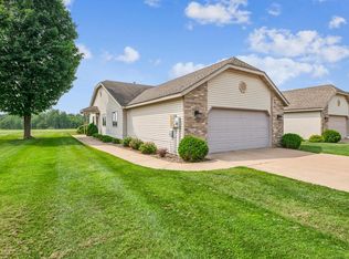 728 Mulligan Dr #A, Osceola, WI 54020