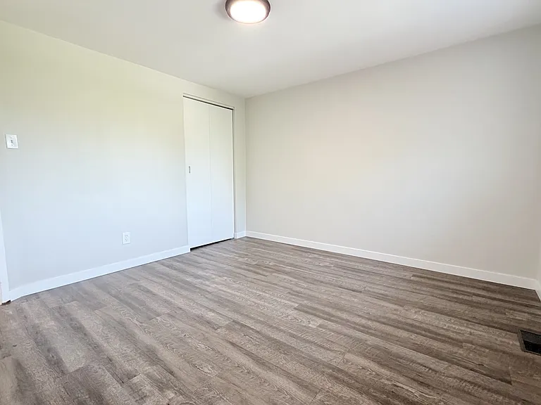 766 Indian Rd N #3 — Photo 15