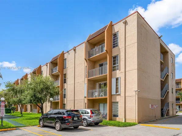 4715 NW 7th St APT 104-2, Miami, FL 33126