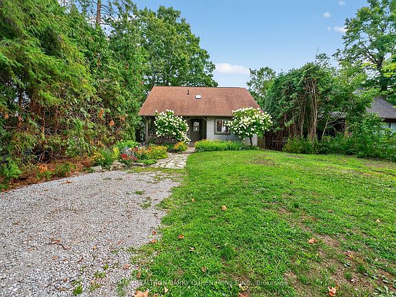 3rd image of 3629 Maple Grove Rd