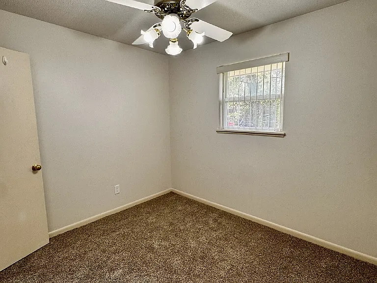 1821 S Beth Dr — Photo 10