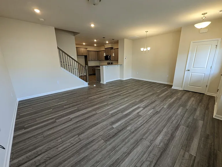 215 Parker Station Ave — Photo 6