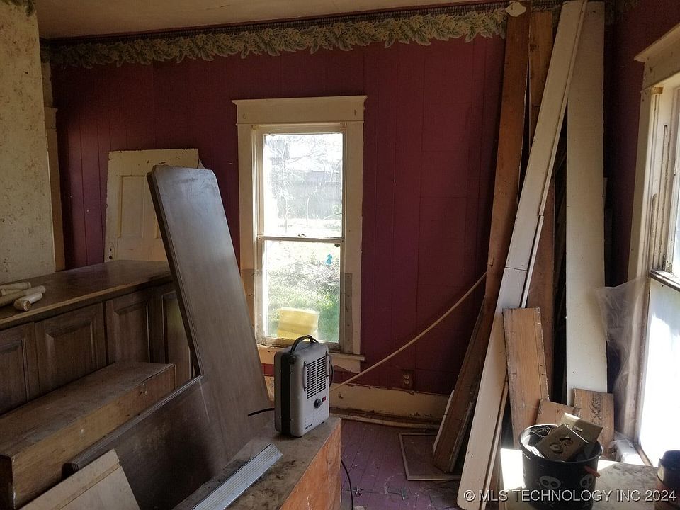 2nd image of 122 Nw #I