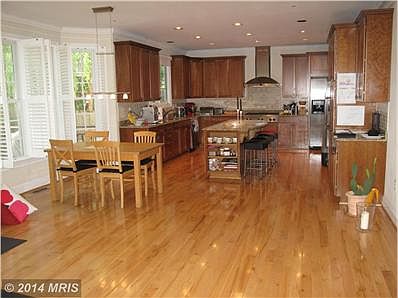 Gourmet Kitchen and Breakfast Nook