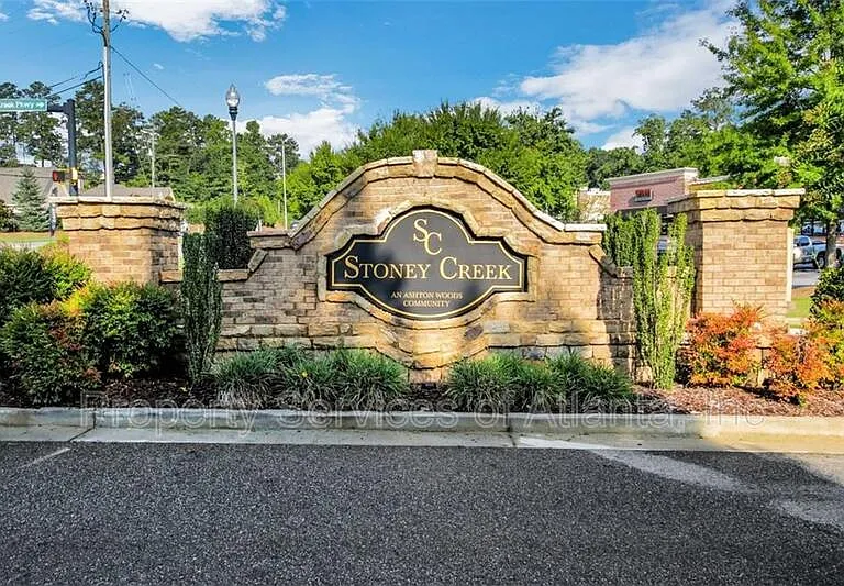 268 Stone Park Dr — Photo 24
