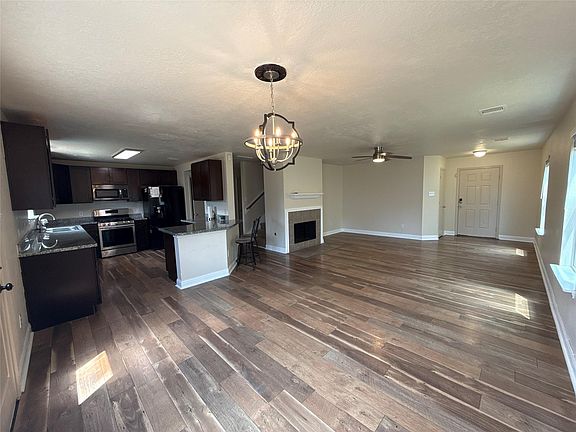 5th image of 3115 Ribbon Creek Way