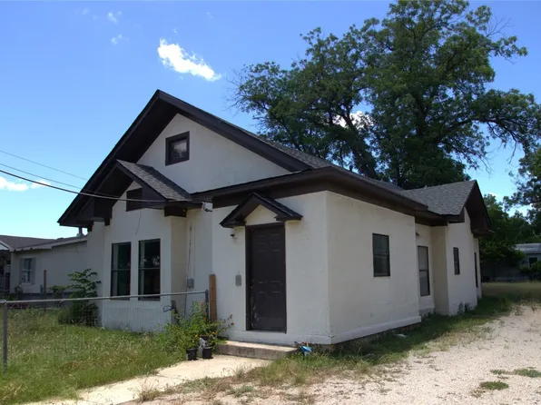 1513 Durham Ave, Brownwood, TX 76801