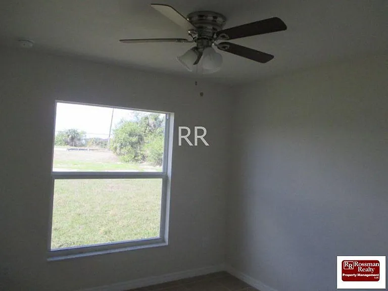 524 SE 6th Ter — Photo 15