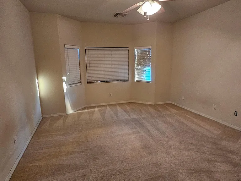 42701 W Martie Lynn Rd — Photo 10