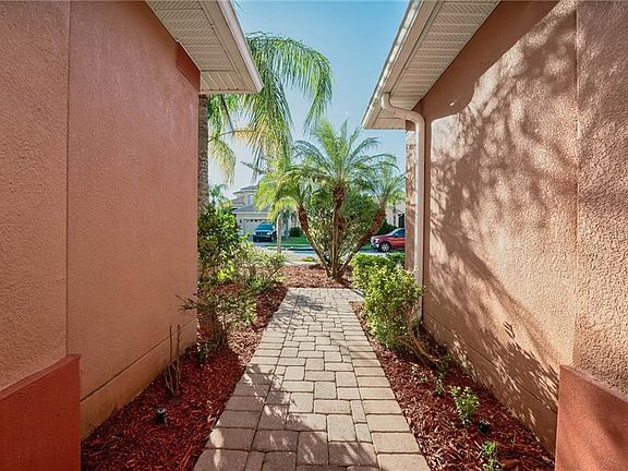 5th image of 3581 Valleyview Dr