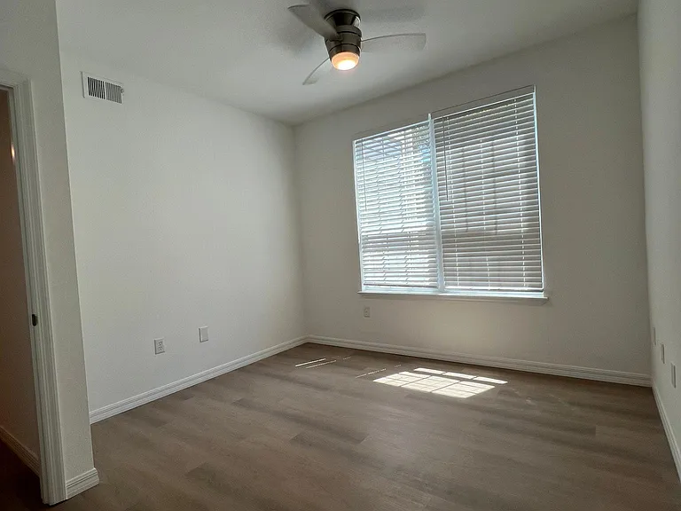 5561 Rosehill Rd #104 — Photo 9