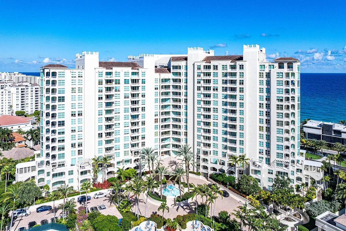 Building Photo - 3700 S Ocean Blvd #202