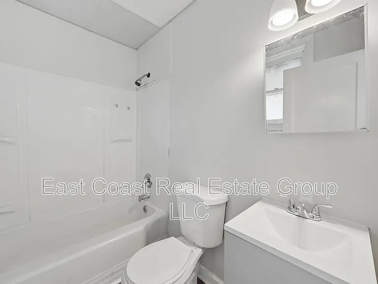 505 W Church St #1W — Photo 14
