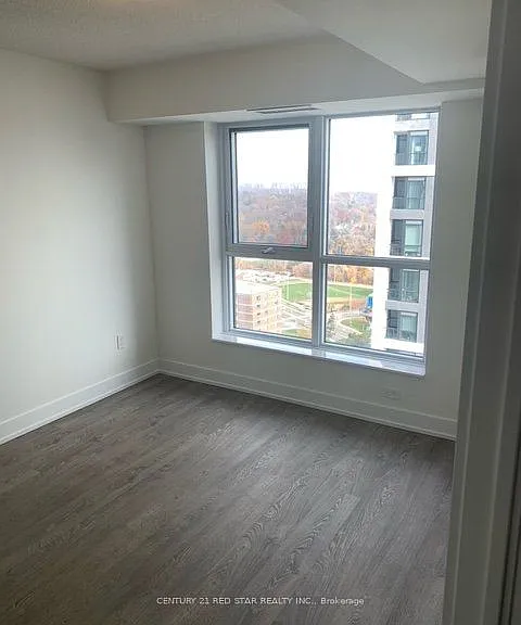 9 Mabelle Ave #2421 — Photo 3