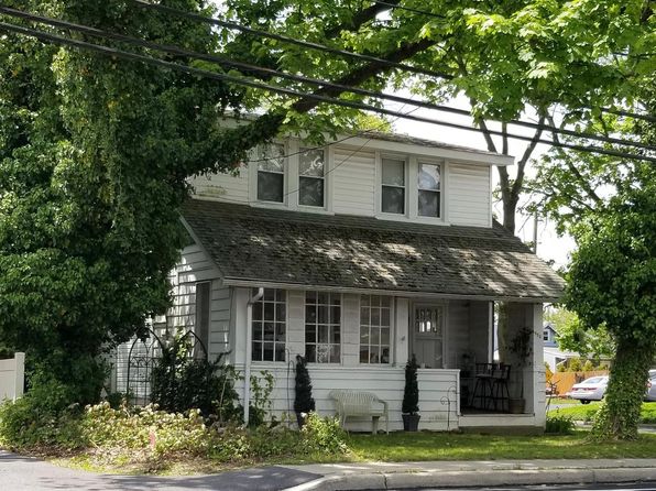 Media Real Estate Media Pa Homes For Sale Zillow