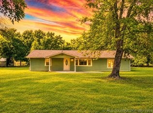 106 E Elk St, Whitefield, OK 74472