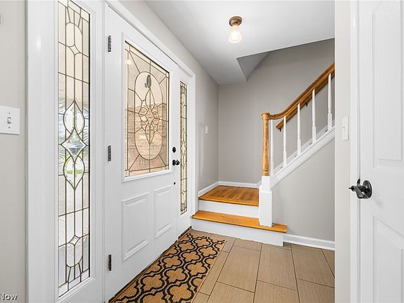 5th image of 1421 Garford Ave