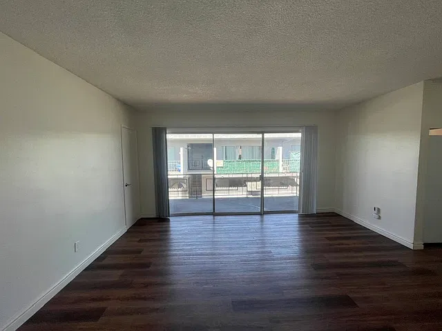 2 bed, 900 sqft, $2,175 — Photo 4