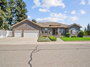 1448 Ribier Dr, Escalon, CA 95320