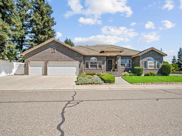 1448 Ribier Dr, Escalon, CA 95320