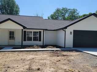 1820 Debby Dr, Paducah, KY 42003