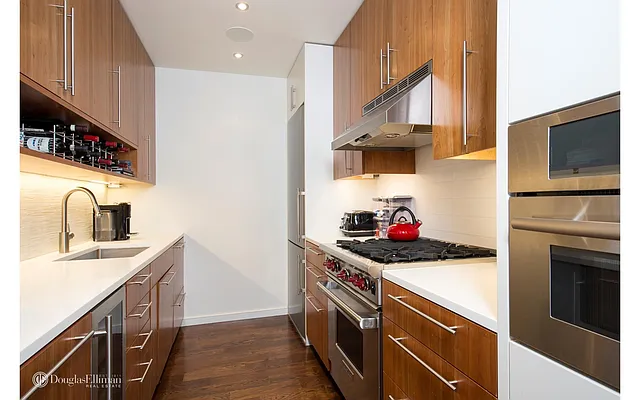 Rented by Douglas Elliman | media 14