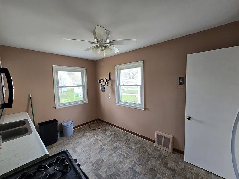 25298 Colgate St — Photo 19