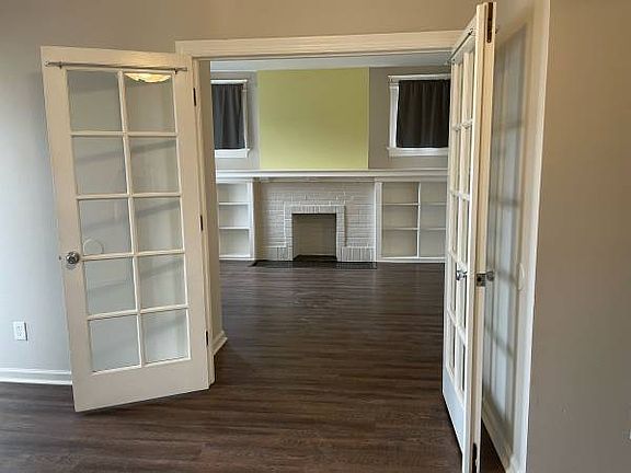 3rd image of 3802 McRee Ave APT 1E