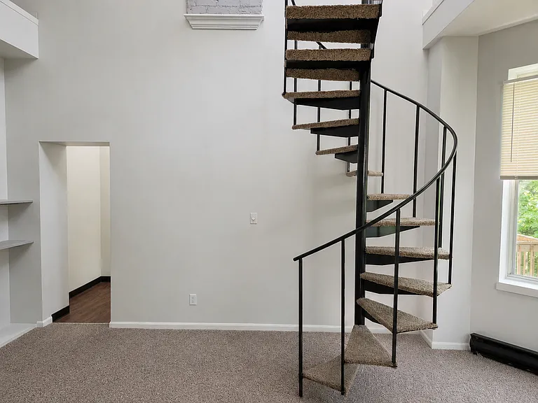 26 E Rochelle St #4 — Photo 3