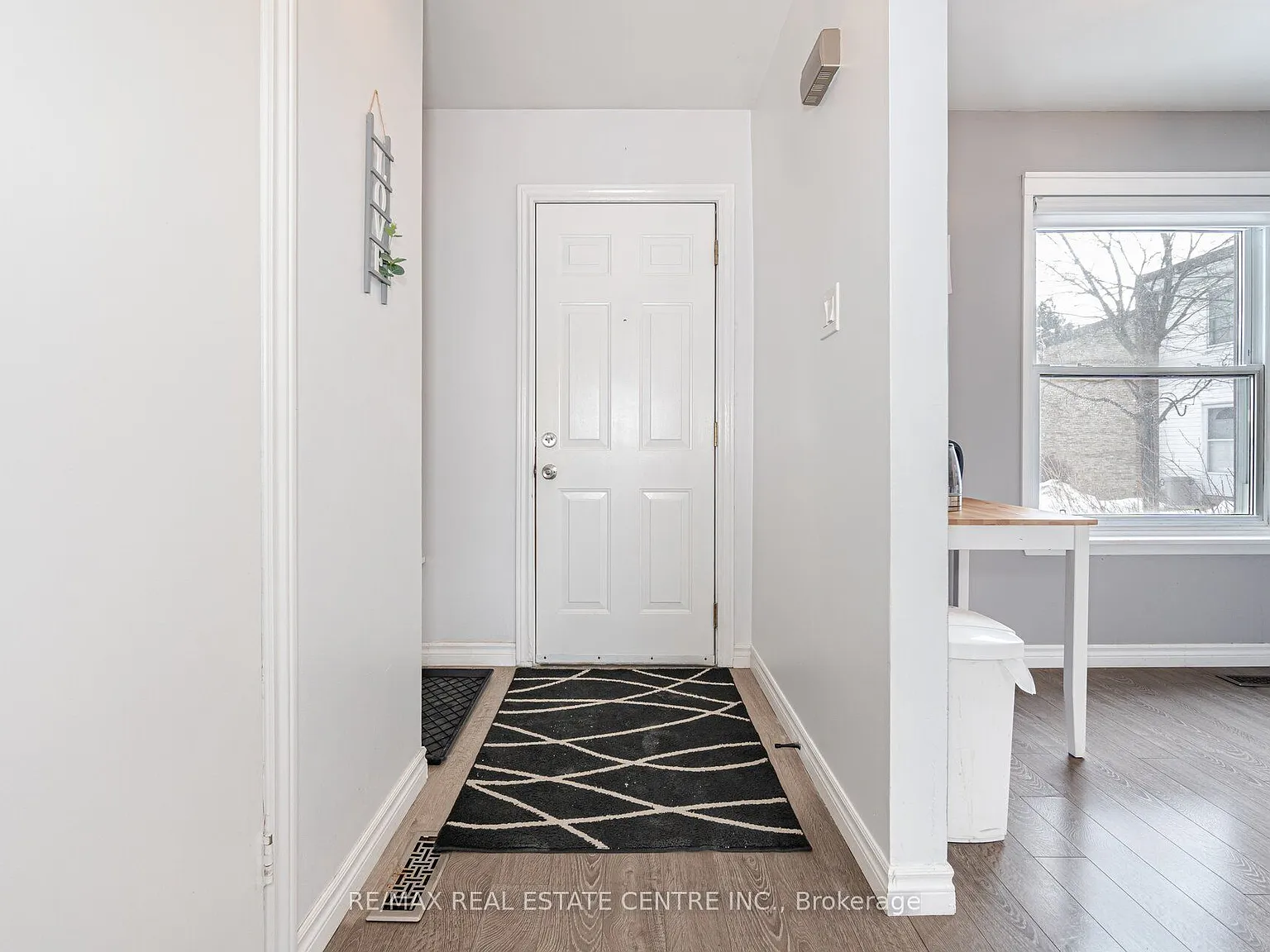 3 bed, $3,000 — Photo 3