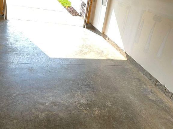 3rd image of 3049 Farmstead Mill Dr