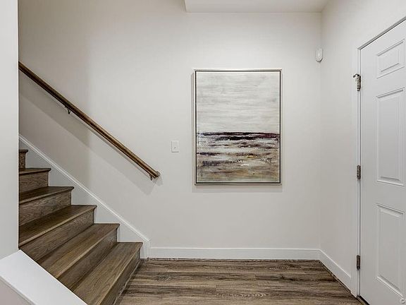 3rd image of 5407 Libbie Mill West Blvd