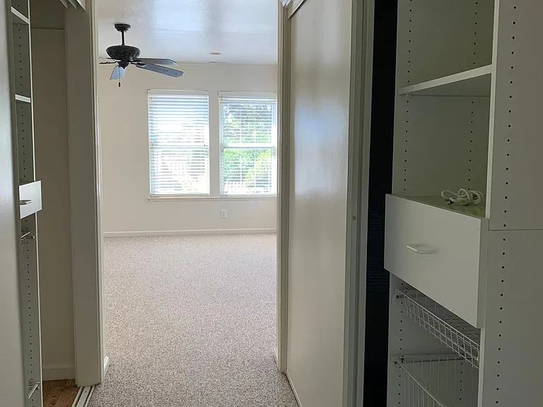 1100 Chadbourne Ave — Photo 4